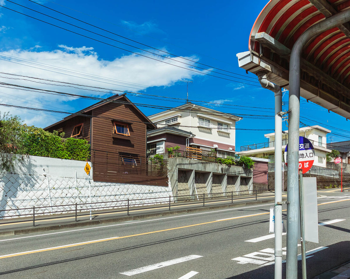 「武岡団地入口」バス停の目の前