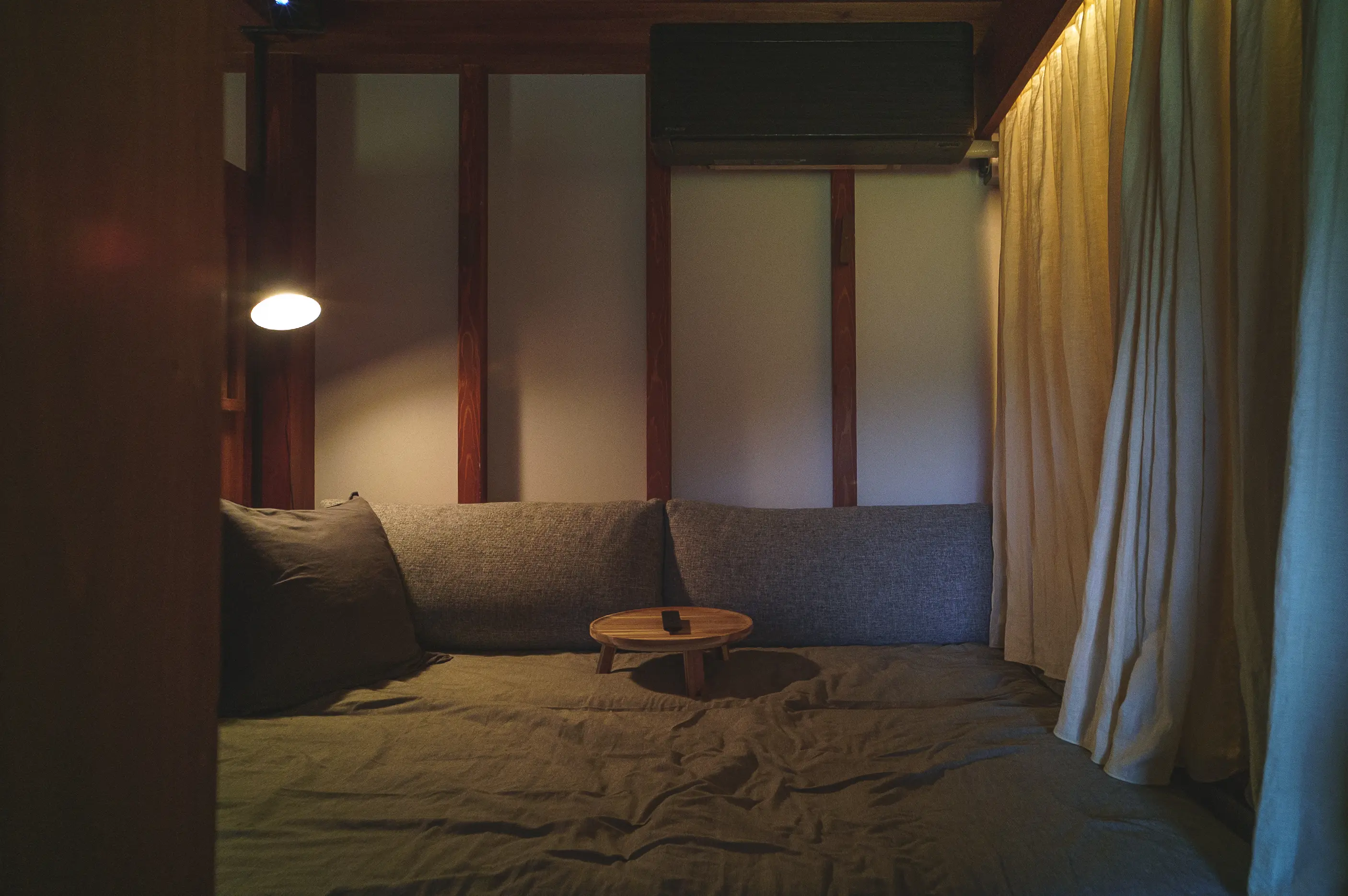 ハナレのベッドルーム