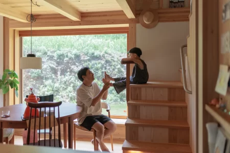 踊り場は、僕の特等席。